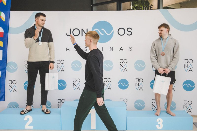 Mėgėjų plaukimo varžybos ,,Jonavai 275"