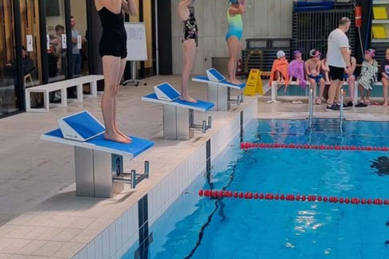 Tarpmokyklinės antrų klasių mokinių projekto "Mokėk plaukti ir saugiai elgtis vandenyje" varžybos