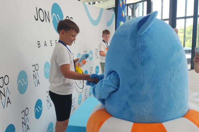 Tarpmokyklinės antrų klasių mokinių projekto "Mokėk plaukti ir saugiai elgtis vandenyje" varžybos