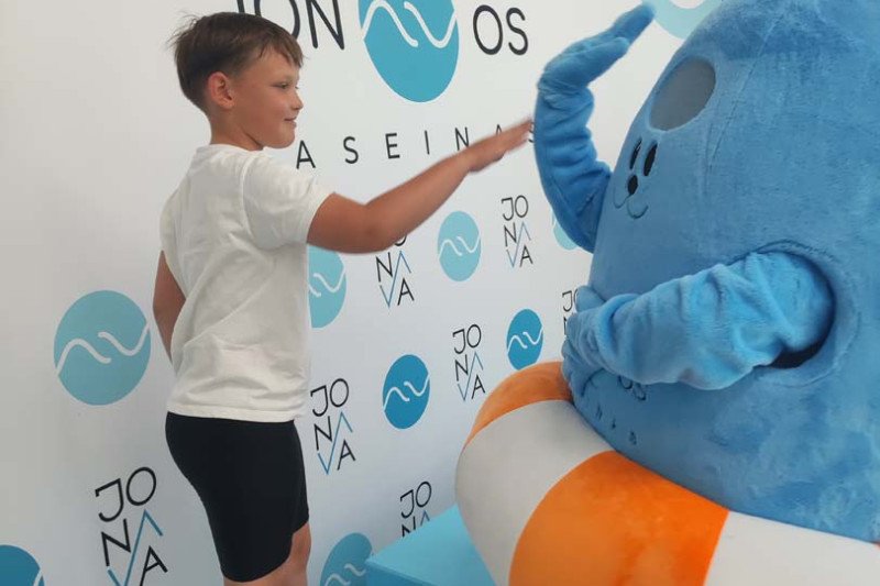 Tarpmokyklinės antrų klasių mokinių projekto "Mokėk plaukti ir saugiai elgtis vandenyje" varžybos