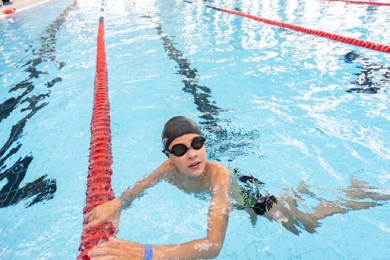 Jonava tapo Lietuvos sporto širdimi: baseine – plaukimo varžybos "#PlaukiamJonavoj"