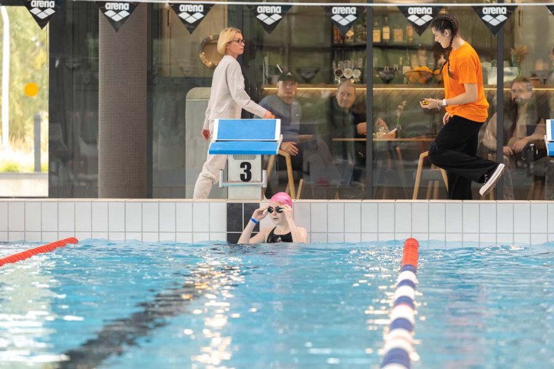 Jonava tapo Lietuvos sporto širdimi: baseine – plaukimo varžybos "#PlaukiamJonavoj"