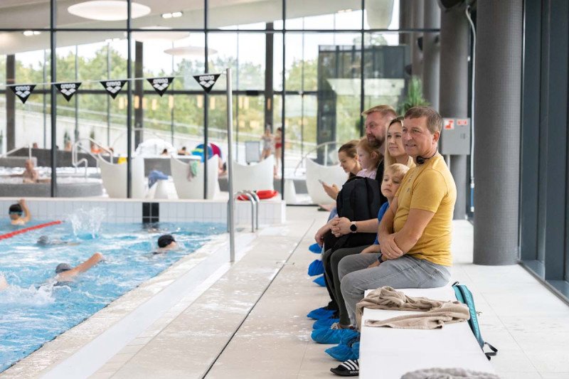 Jonava tapo Lietuvos sporto širdimi: baseine – plaukimo varžybos "#PlaukiamJonavoj"