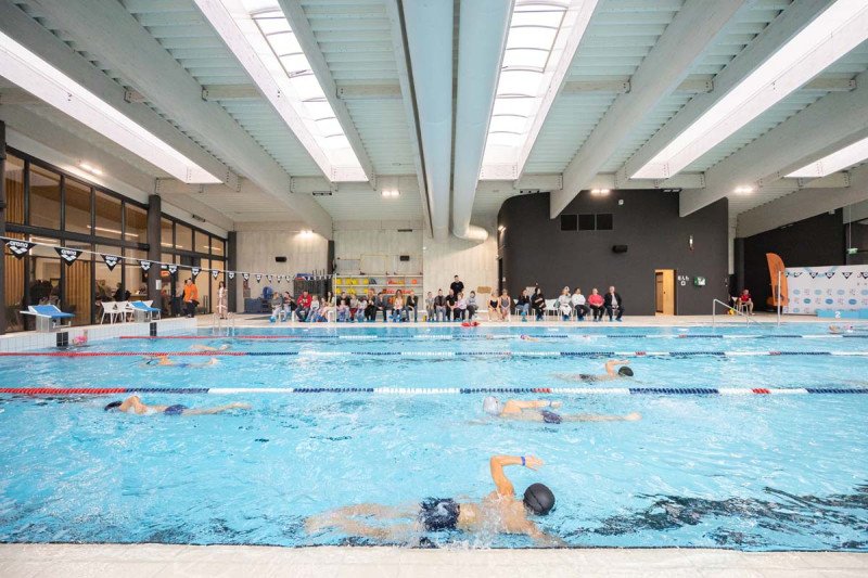 Jonava tapo Lietuvos sporto širdimi: baseine – plaukimo varžybos "#PlaukiamJonavoj"