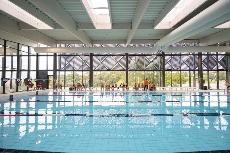 Jonava tapo Lietuvos sporto širdimi: baseine – plaukimo varžybos "#PlaukiamJonavoj"