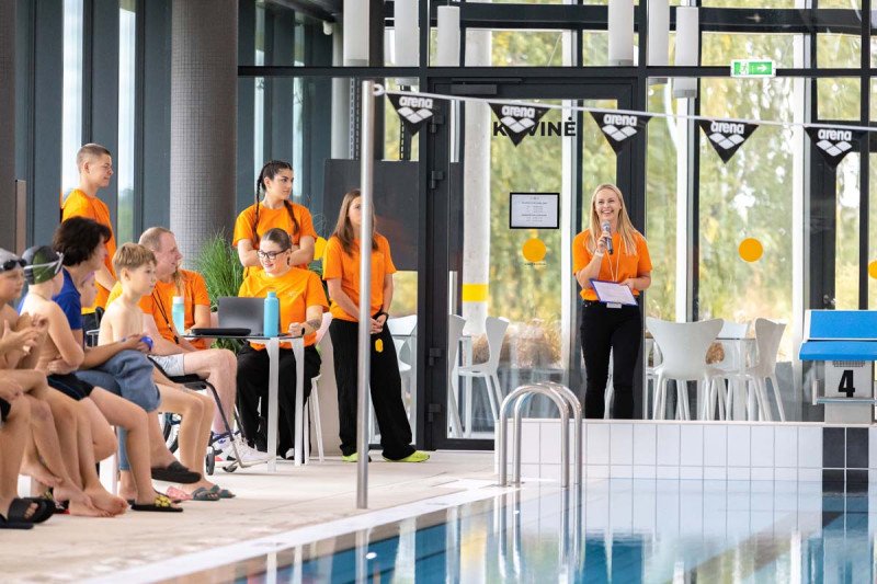 Jonava tapo Lietuvos sporto širdimi: baseine – plaukimo varžybos "#PlaukiamJonavoj"