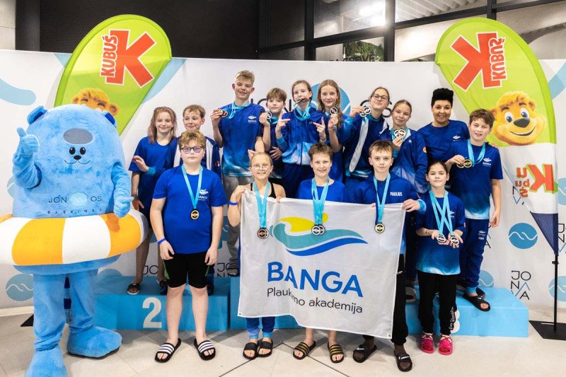 Jonavos baseinas 3-ąjį gimtadienį paminėjo tradicinėmis plaukimo varžybomis „Vuošio taurė 2025–2026 m. I etapas“