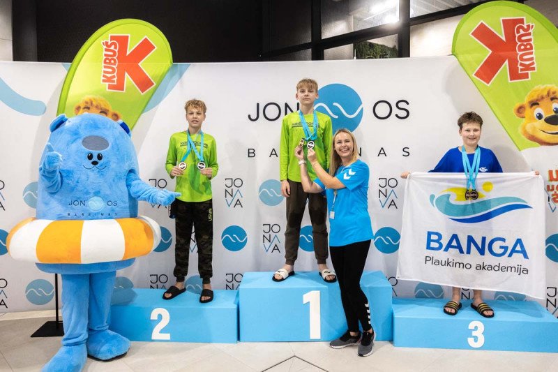 Jonavos baseinas 3-ąjį gimtadienį paminėjo tradicinėmis plaukimo varžybomis „Vuošio taurė 2025–2026 m. I etapas“