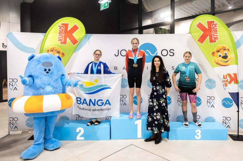 Jonavos baseinas 3-ąjį gimtadienį paminėjo tradicinėmis plaukimo varžybomis „Vuošio taurė 2025–2026 m. I etapas“