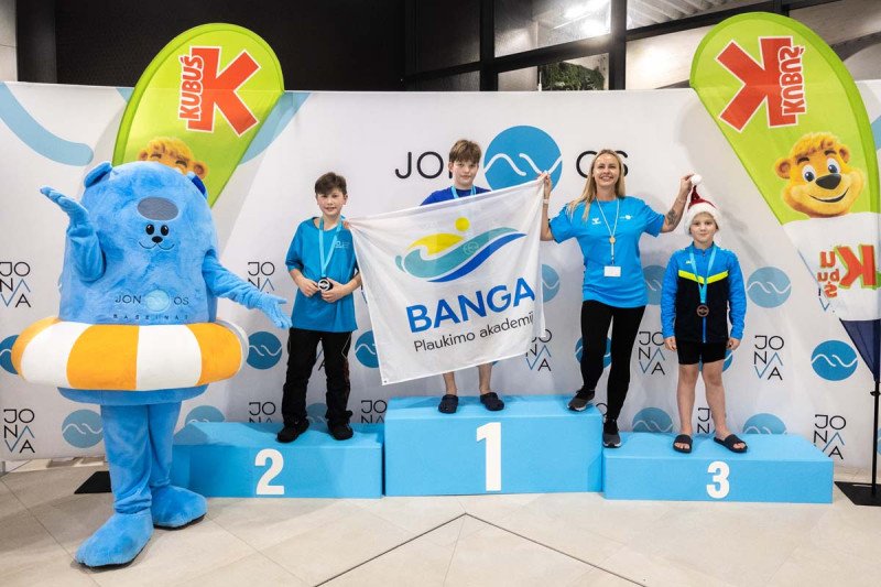 Jonavos baseinas 3-ąjį gimtadienį paminėjo tradicinėmis plaukimo varžybomis „Vuošio taurė 2025–2026 m. I etapas“