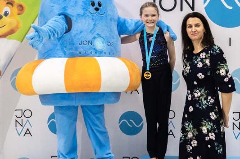 Jonavos baseinas 3-ąjį gimtadienį paminėjo tradicinėmis plaukimo varžybomis „Vuošio taurė 2025–2026 m. I etapas“