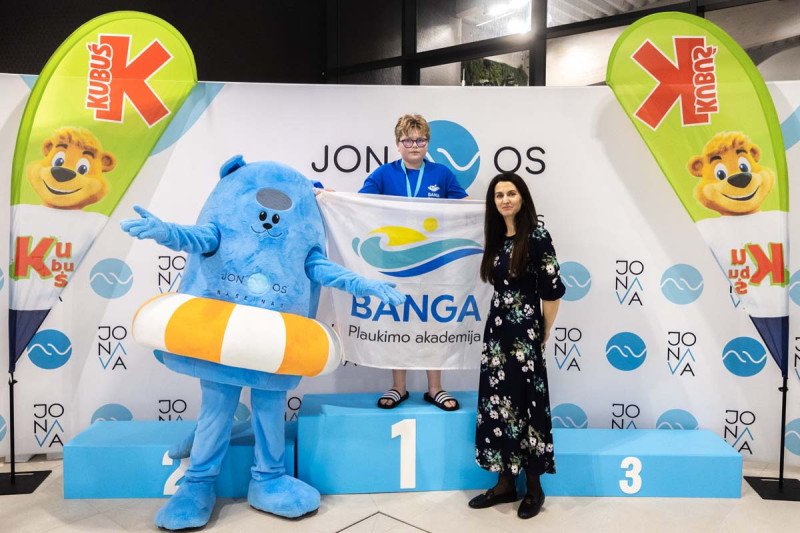 Jonavos baseinas 3-ąjį gimtadienį paminėjo tradicinėmis plaukimo varžybomis „Vuošio taurė 2025–2026 m. I etapas“