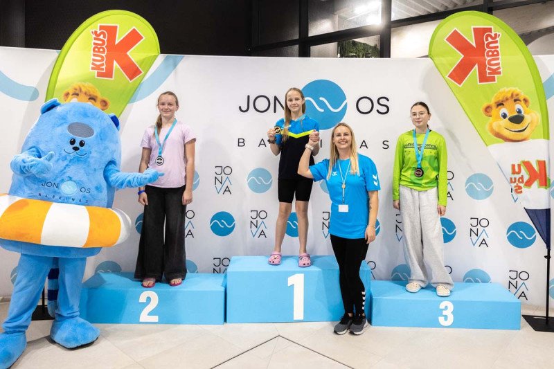 Jonavos baseinas 3-ąjį gimtadienį paminėjo tradicinėmis plaukimo varžybomis „Vuošio taurė 2025–2026 m. I etapas“