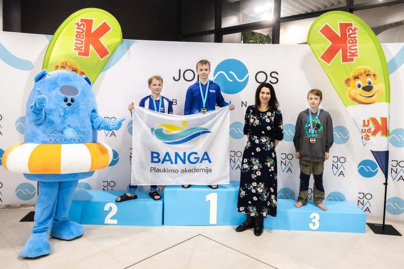 Jonavos baseinas 3-ąjį gimtadienį paminėjo tradicinėmis plaukimo varžybomis „Vuošio taurė 2025–2026 m. I etapas“