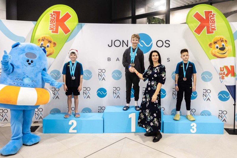 Jonavos baseinas 3-ąjį gimtadienį paminėjo tradicinėmis plaukimo varžybomis „Vuošio taurė 2025–2026 m. I etapas“