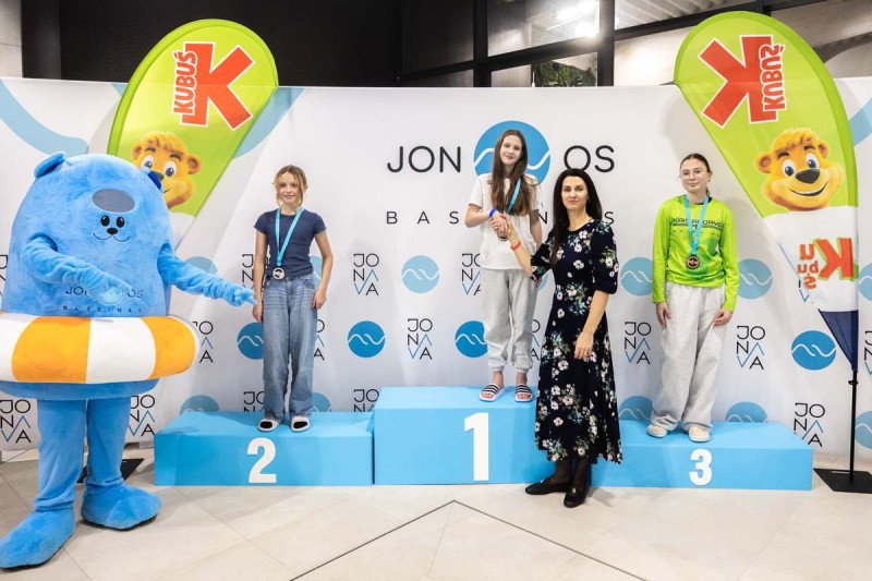 Jonavos baseinas 3-ąjį gimtadienį paminėjo tradicinėmis plaukimo varžybomis „Vuošio taurė 2025–2026 m. I etapas“