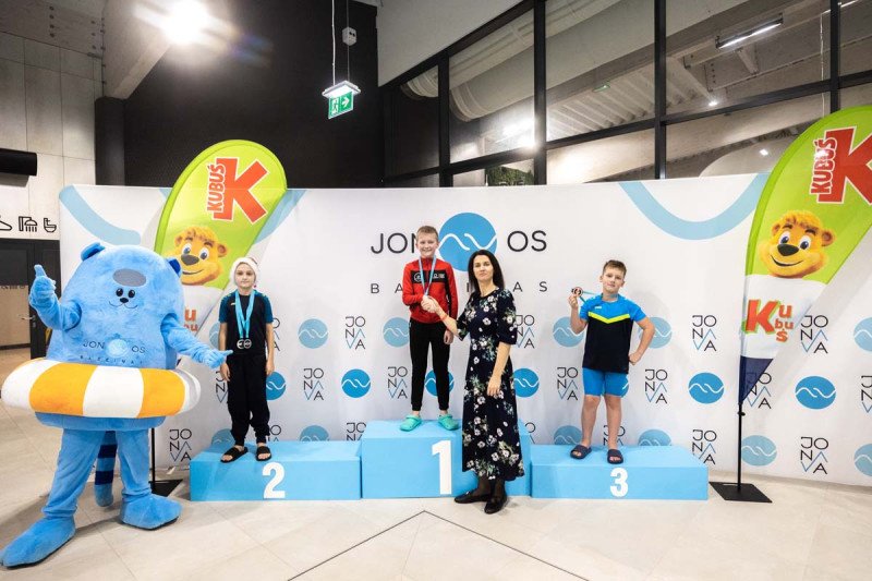 Jonavos baseinas 3-ąjį gimtadienį paminėjo tradicinėmis plaukimo varžybomis „Vuošio taurė 2025–2026 m. I etapas“