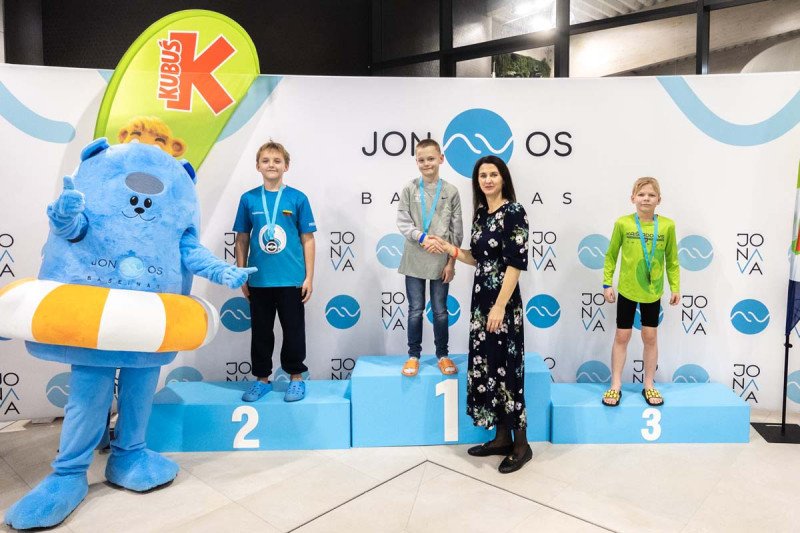 Jonavos baseinas 3-ąjį gimtadienį paminėjo tradicinėmis plaukimo varžybomis „Vuošio taurė 2025–2026 m. I etapas“