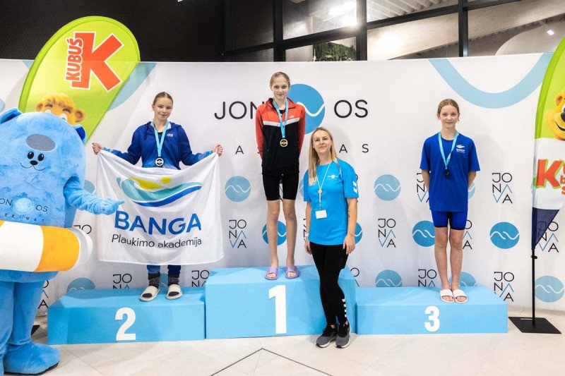 Jonavos baseinas 3-ąjį gimtadienį paminėjo tradicinėmis plaukimo varžybomis „Vuošio taurė 2025–2026 m. I etapas“