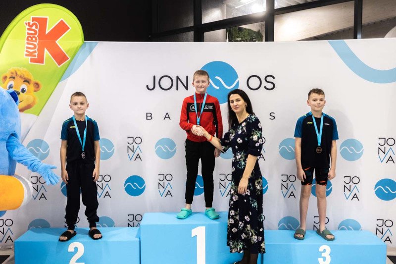 Jonavos baseinas 3-ąjį gimtadienį paminėjo tradicinėmis plaukimo varžybomis „Vuošio taurė 2025–2026 m. I etapas“