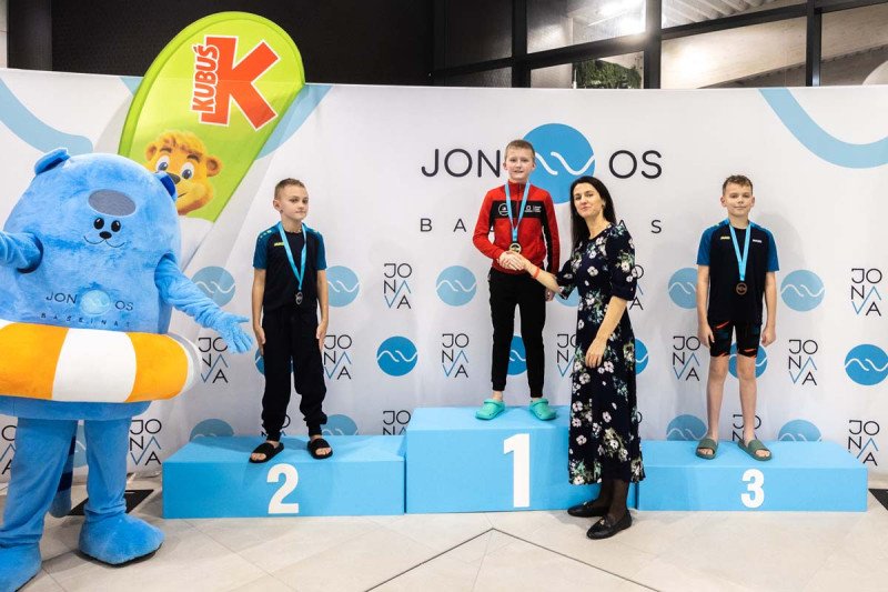 Jonavos baseinas 3-ąjį gimtadienį paminėjo tradicinėmis plaukimo varžybomis „Vuošio taurė 2025–2026 m. I etapas“