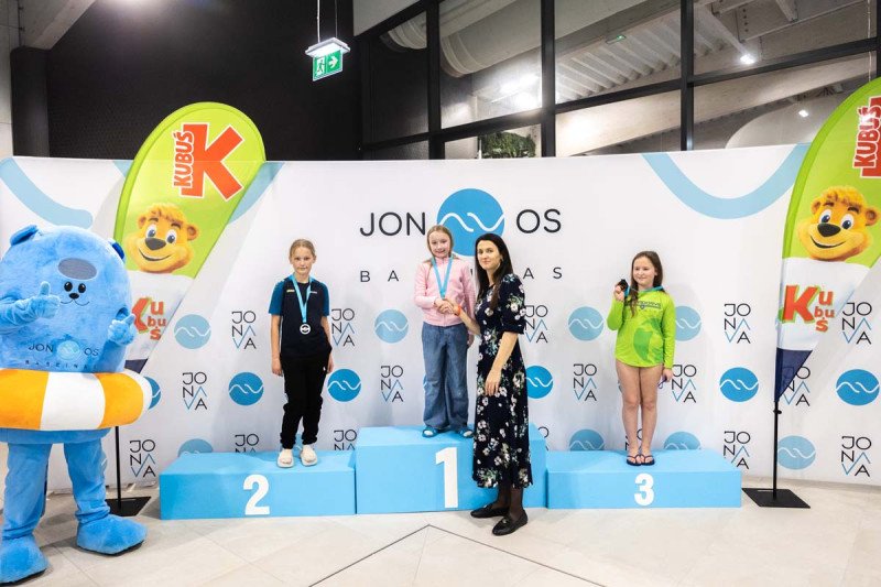 Jonavos baseinas 3-ąjį gimtadienį paminėjo tradicinėmis plaukimo varžybomis „Vuošio taurė 2025–2026 m. I etapas“