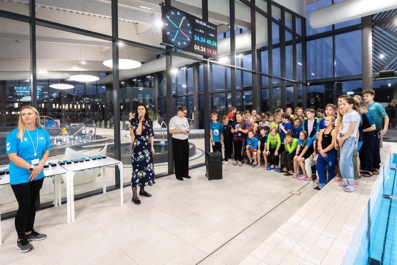 Jonavos baseinas 3-ąjį gimtadienį paminėjo tradicinėmis plaukimo varžybomis „Vuošio taurė 2025–2026 m. I etapas“