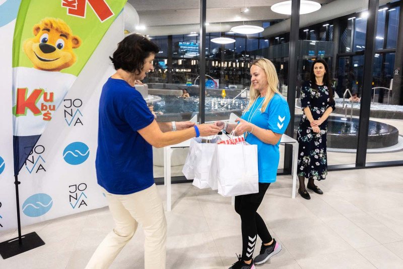 Jonavos baseinas 3-ąjį gimtadienį paminėjo tradicinėmis plaukimo varžybomis „Vuošio taurė 2025–2026 m. I etapas“