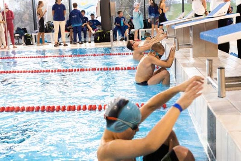 Jonavos baseinas 3-ąjį gimtadienį paminėjo tradicinėmis plaukimo varžybomis „Vuošio taurė 2025–2026 m. I etapas“