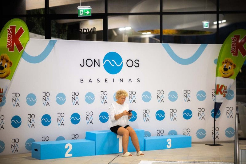 Jonavos baseinas 3-ąjį gimtadienį paminėjo tradicinėmis plaukimo varžybomis „Vuošio taurė 2025–2026 m. I etapas“