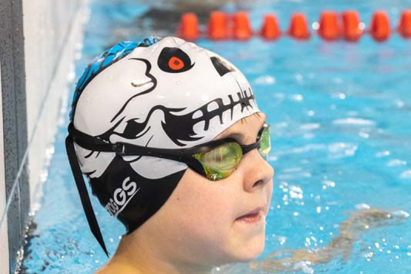 Jonavos baseinas 3-ąjį gimtadienį paminėjo tradicinėmis plaukimo varžybomis „Vuošio taurė 2025–2026 m. I etapas“