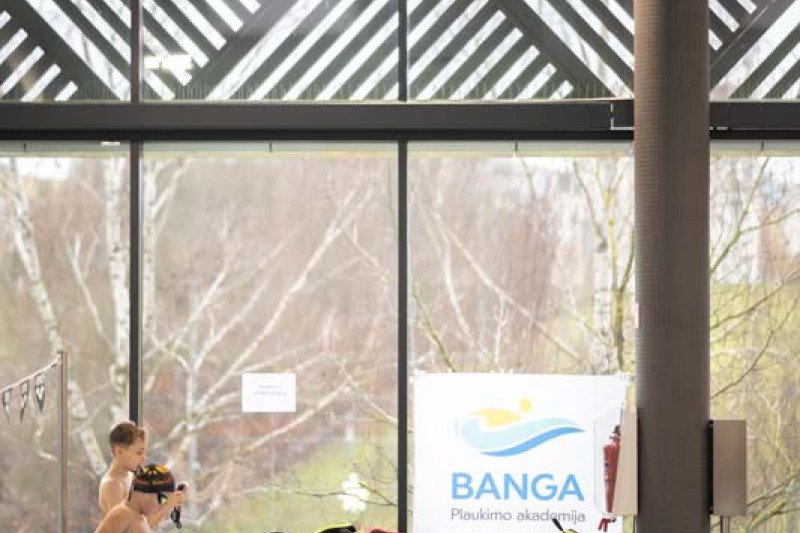 Jonavos baseinas 3-ąjį gimtadienį paminėjo tradicinėmis plaukimo varžybomis „Vuošio taurė 2025–2026 m. I etapas“