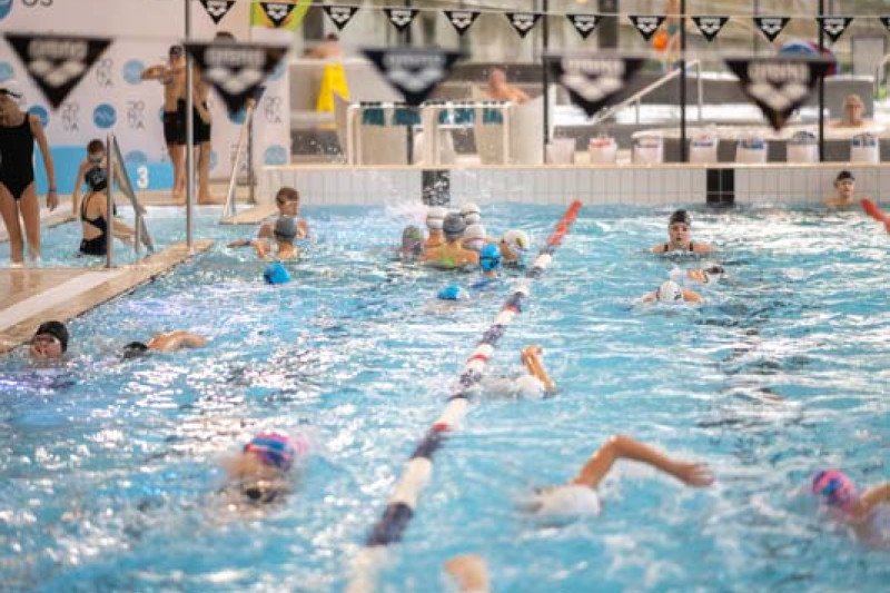 Jonavos baseinas 3-ąjį gimtadienį paminėjo tradicinėmis plaukimo varžybomis „Vuošio taurė 2025–2026 m. I etapas“