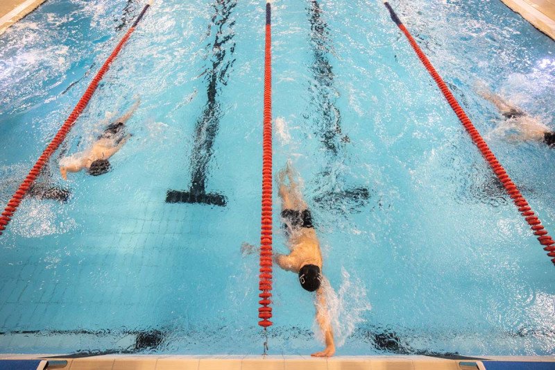 Jonavos baseinas 3-ąjį gimtadienį paminėjo tradicinėmis plaukimo varžybomis „Vuošio taurė 2025–2026 m. I etapas“
