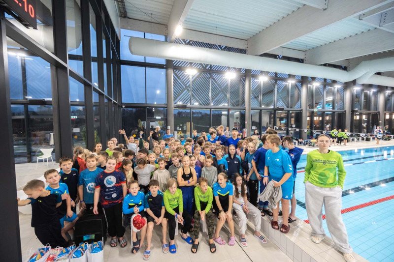 Jonavos baseinas 3-ąjį gimtadienį paminėjo tradicinėmis plaukimo varžybomis „Vuošio taurė 2025–2026 m. I etapas“