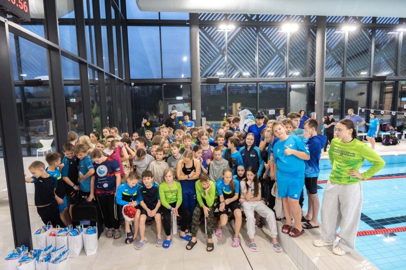 Jonavos baseinas 3-ąjį gimtadienį paminėjo tradicinėmis plaukimo varžybomis „Vuošio taurė 2025–2026 m. I etapas“