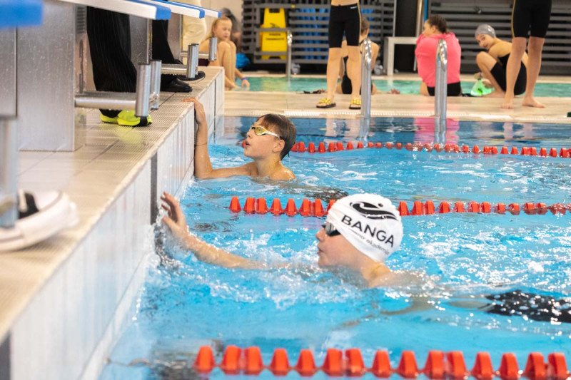 Jonavos baseinas 3-ąjį gimtadienį paminėjo tradicinėmis plaukimo varžybomis „Vuošio taurė 2025–2026 m. I etapas“