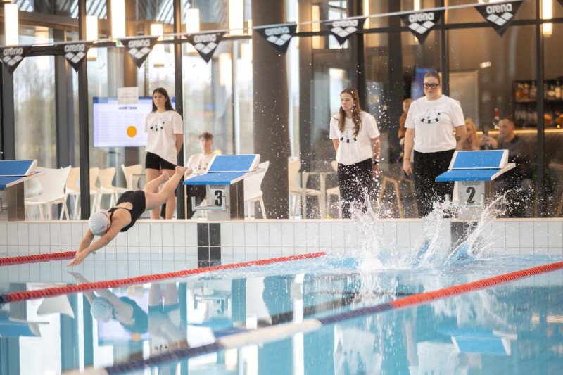 Jonavos baseinas 3-ąjį gimtadienį paminėjo tradicinėmis plaukimo varžybomis „Vuošio taurė 2025–2026 m. I etapas“