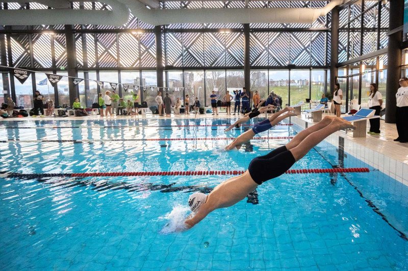 Jonavos baseinas 3-ąjį gimtadienį paminėjo tradicinėmis plaukimo varžybomis „Vuošio taurė 2025–2026 m. I etapas“