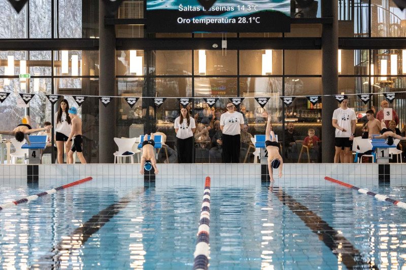 Jonavos baseinas 3-ąjį gimtadienį paminėjo tradicinėmis plaukimo varžybomis „Vuošio taurė 2025–2026 m. I etapas“