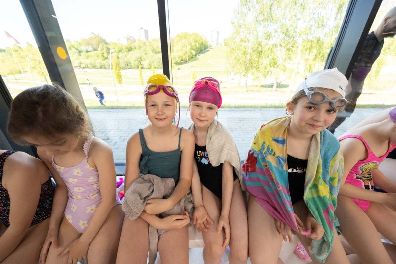 Plaukimo varžybose ,,Jonavos SPLASH” apdovanoti greičiausi Jonavos miesto antrokai