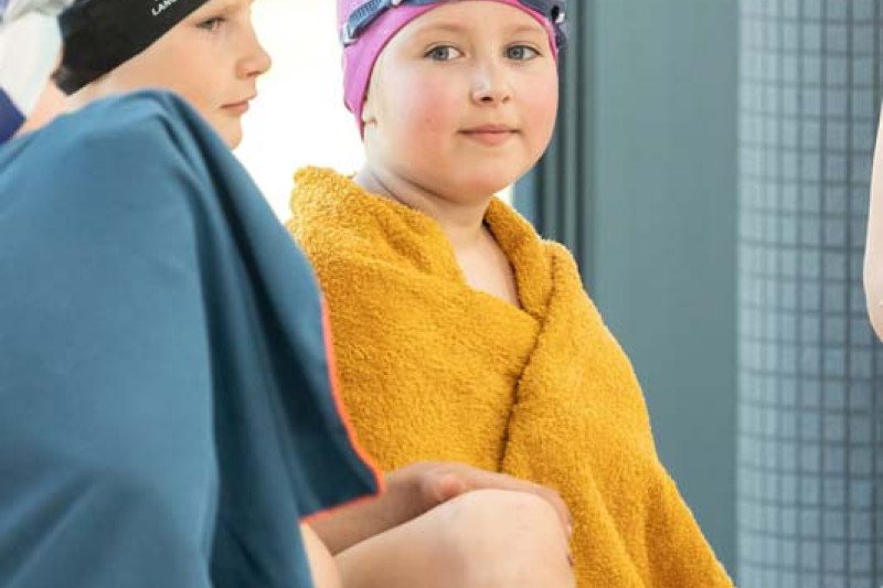 Plaukimo varžybose ,,Jonavos SPLASH” apdovanoti greičiausi Jonavos miesto antrokai