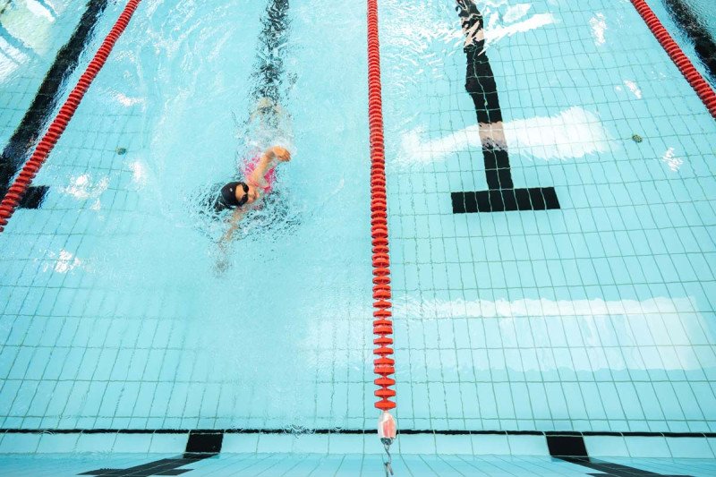 Plaukimo varžybose ,,Jonavos SPLASH” apdovanoti greičiausi Jonavos miesto antrokai