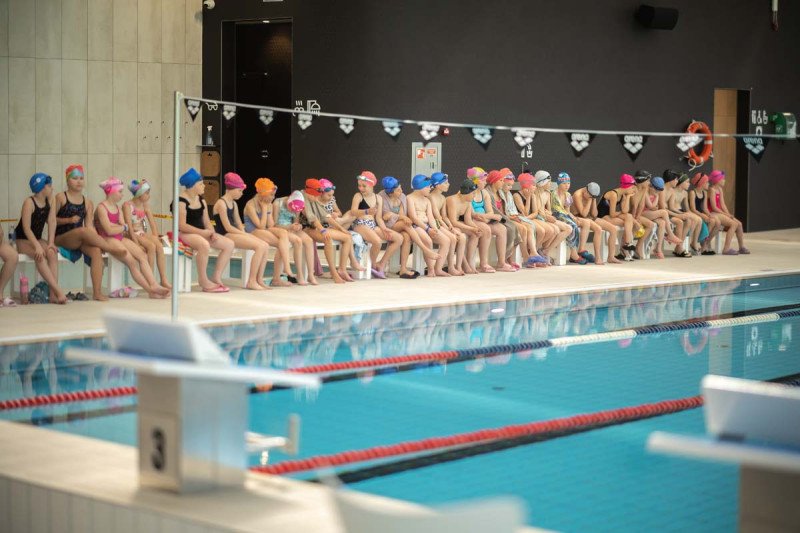 Plaukimo varžybose ,,Jonavos SPLASH” apdovanoti greičiausi Jonavos miesto antrokai