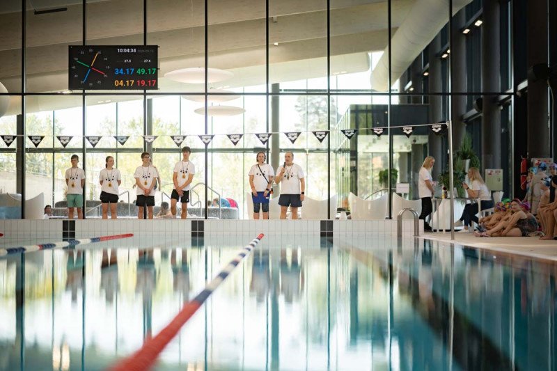 Plaukimo varžybose ,,Jonavos SPLASH” apdovanoti greičiausi Jonavos miesto antrokai