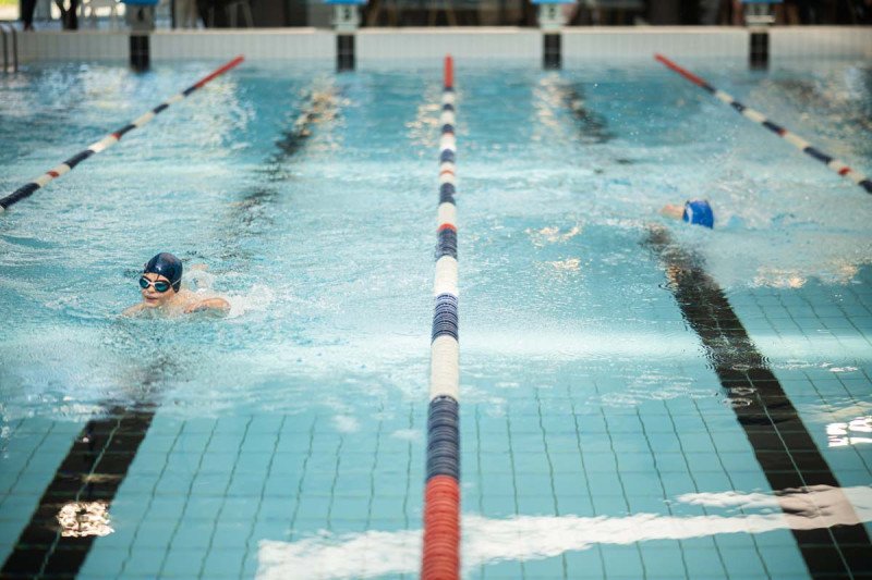 Plaukimo varžybose ,,Jonavos SPLASH” apdovanoti greičiausi Jonavos miesto antrokai